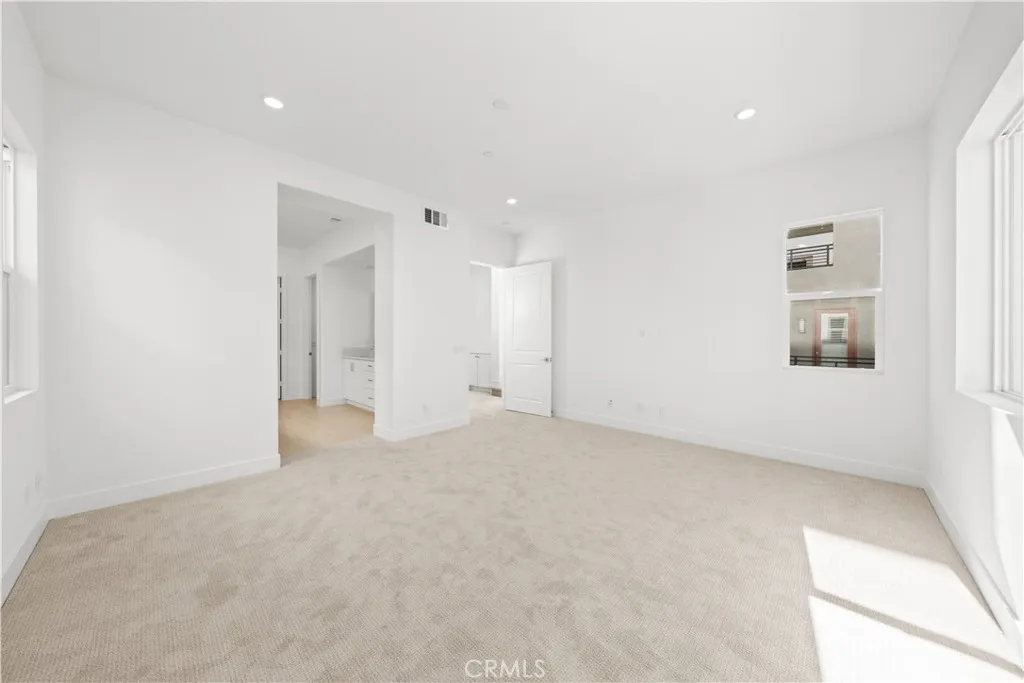 Additional image 81 of 165 Sawbuck, Irvine, CA 92618