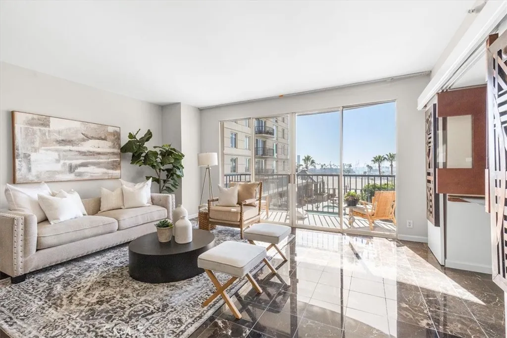 850 E Ocean Boulevard Unit 209, Long Beach, CA 90802 photo 2