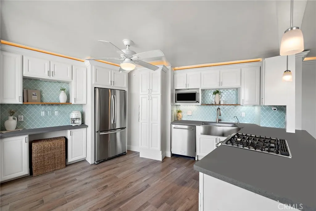 Additional image 5 of 310 Fernando Street Unit 303, Newport Beach, CA 92661