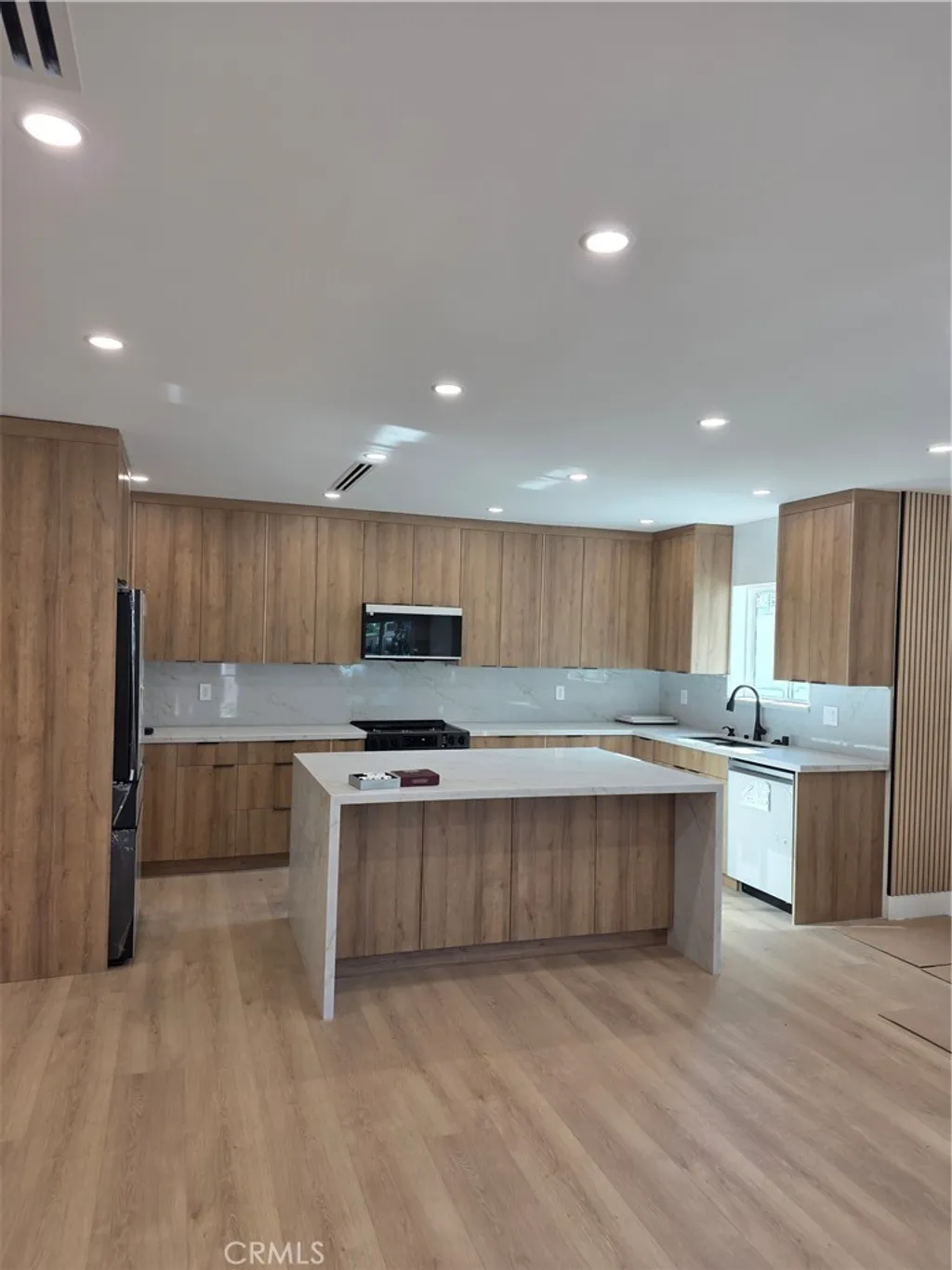 Additional image 4 of 254 W Santa Anita Ave, Burbank, CA 91502