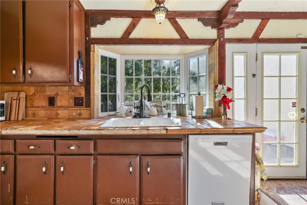 Additional image 19 of 2490 Michigan Dr, Claremont, CA 91711