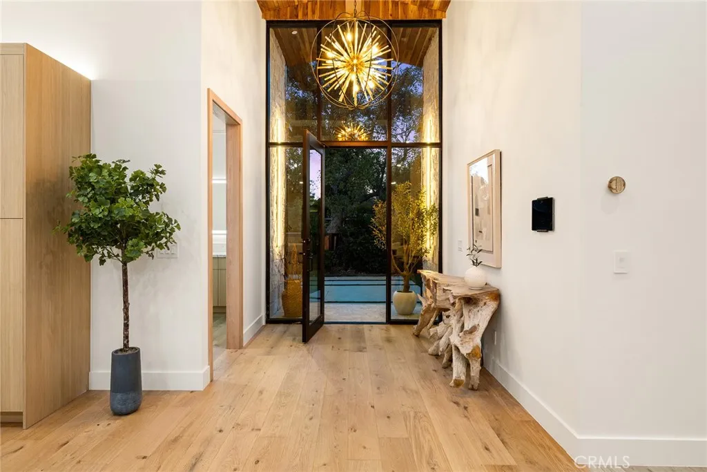 Additional image 6 of 5750 Stansbury Avenue, Sherman Oaks, CA 91401