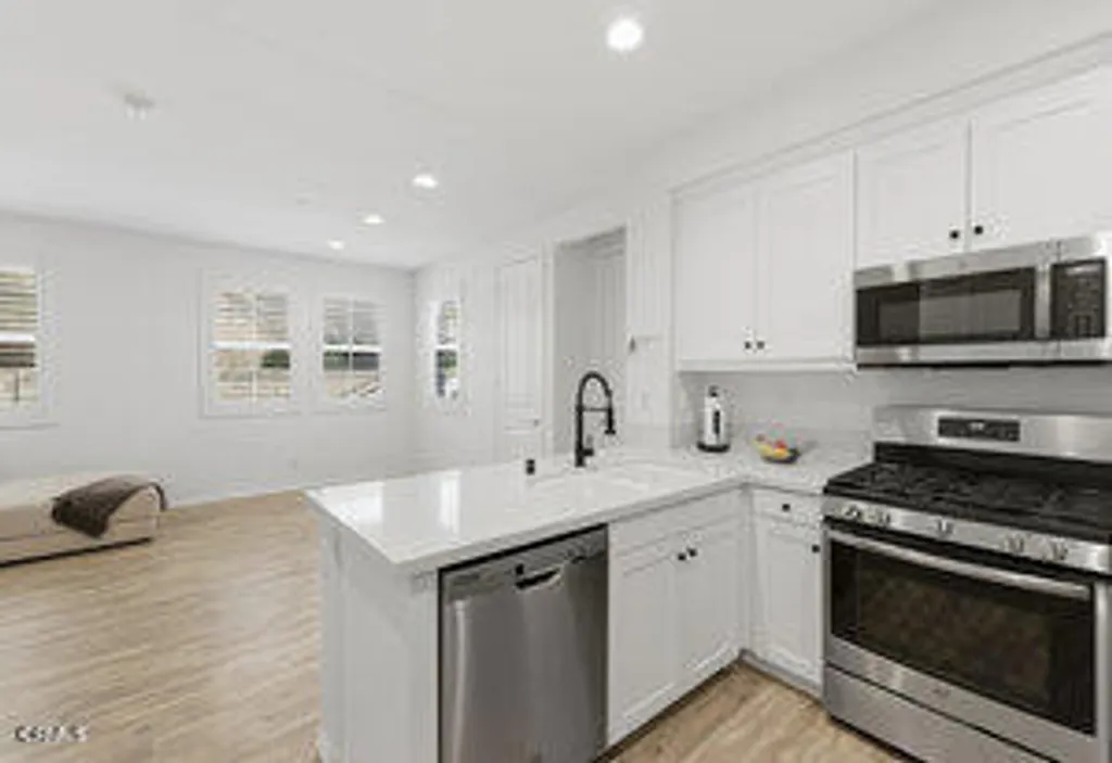 Additional image 5 of 401 Castiano Street, Camarillo, CA 93012