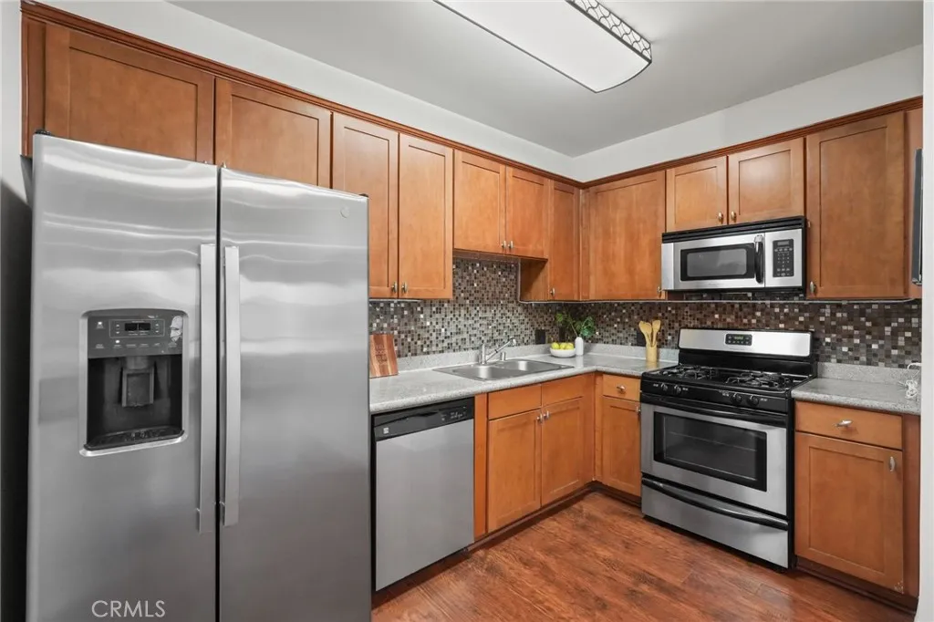 Additional image 38 of 6938 Laurel Canyon Unit 204, North Hollywood, CA 91605