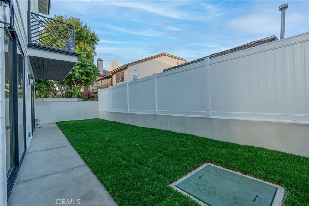 Additional image 80 of 110 S Irena Avenue Unit B, Redondo Beach, CA 90277