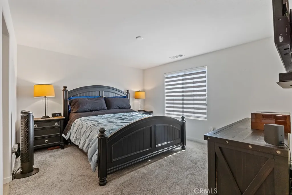 Additional image 13 of 975 W Clover Ave, Rialto, CA 92376