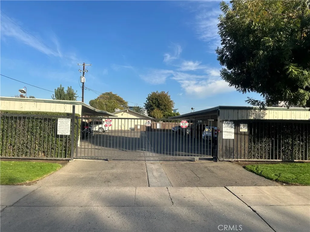 Additional image 18 of 198 W Barstow Ave, Fresno, CA 93704