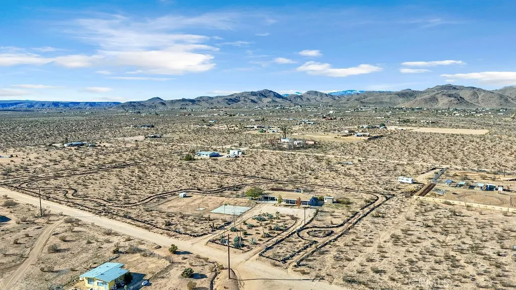 Additional image 46 of 1998 Cambria Avenue, Landers, CA 92285