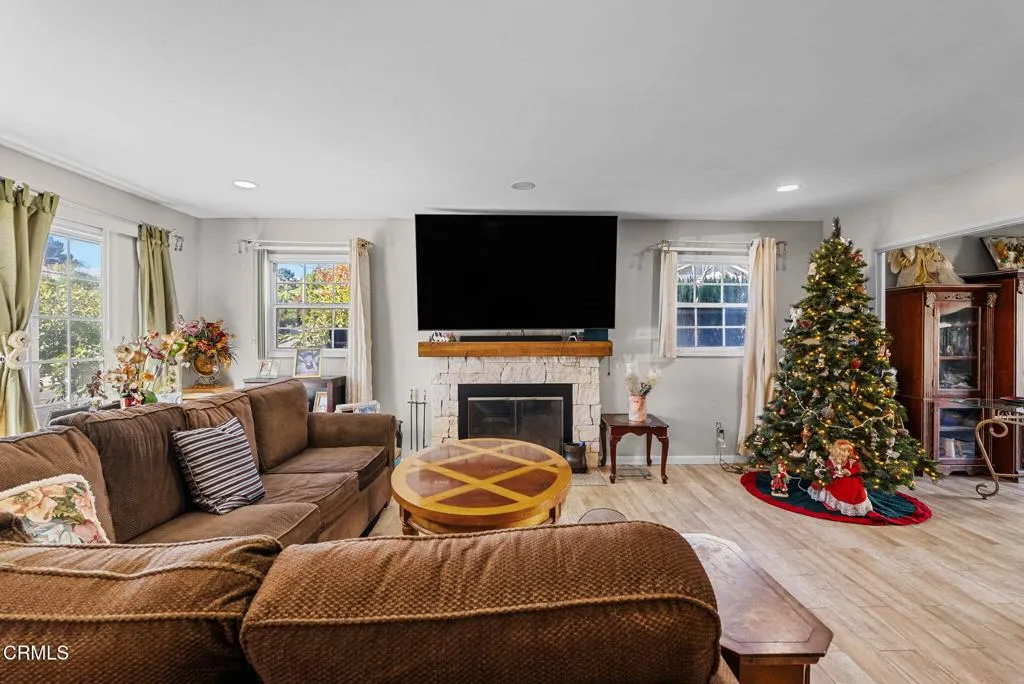 Additional image 52 of 16833 Nearview Dr, Canyon Country, CA 91387