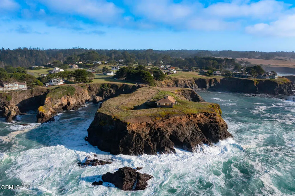 Additional image 62 of 45525 S Caspar Drive, Mendocino, CA 95460
