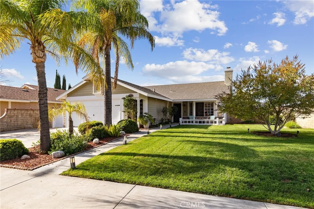 Additional image 2 of 27819 Sumner Ave, Saugus, CA 91350