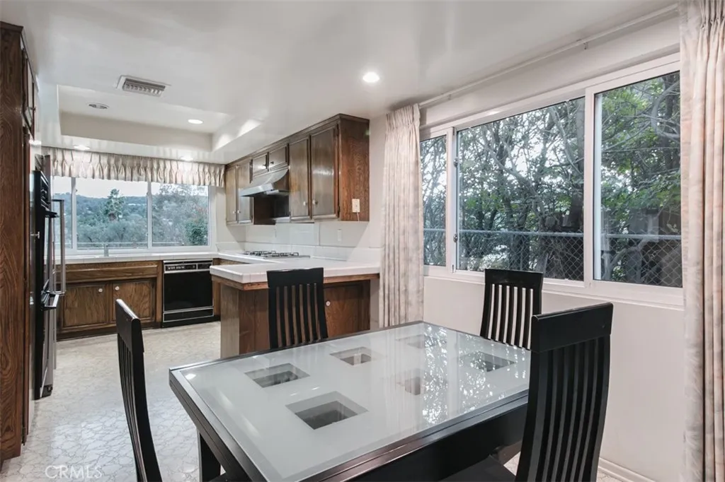 Additional image 17 of 19291 Berclair Lane, Tarzana, CA 91356