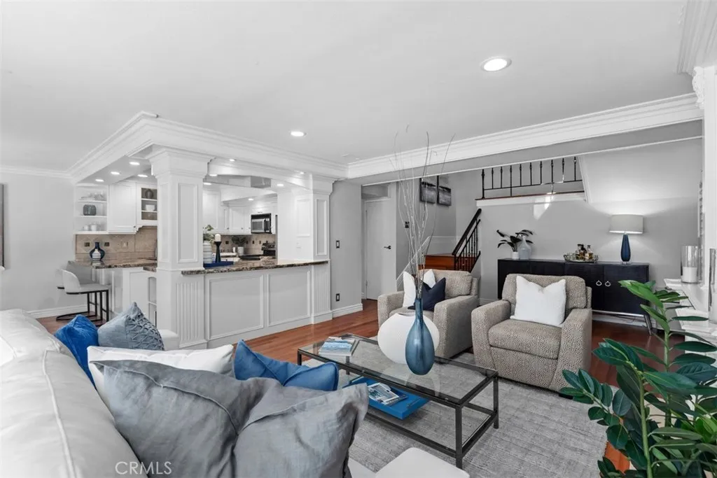 Additional image 41 of 525 Vista Flora, Newport Beach, CA 92660