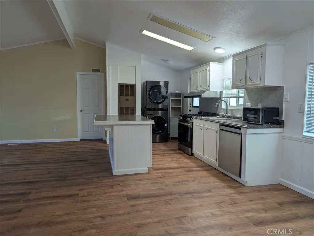 Additional image 25 of 21811 69th Street, California City, CA 93505