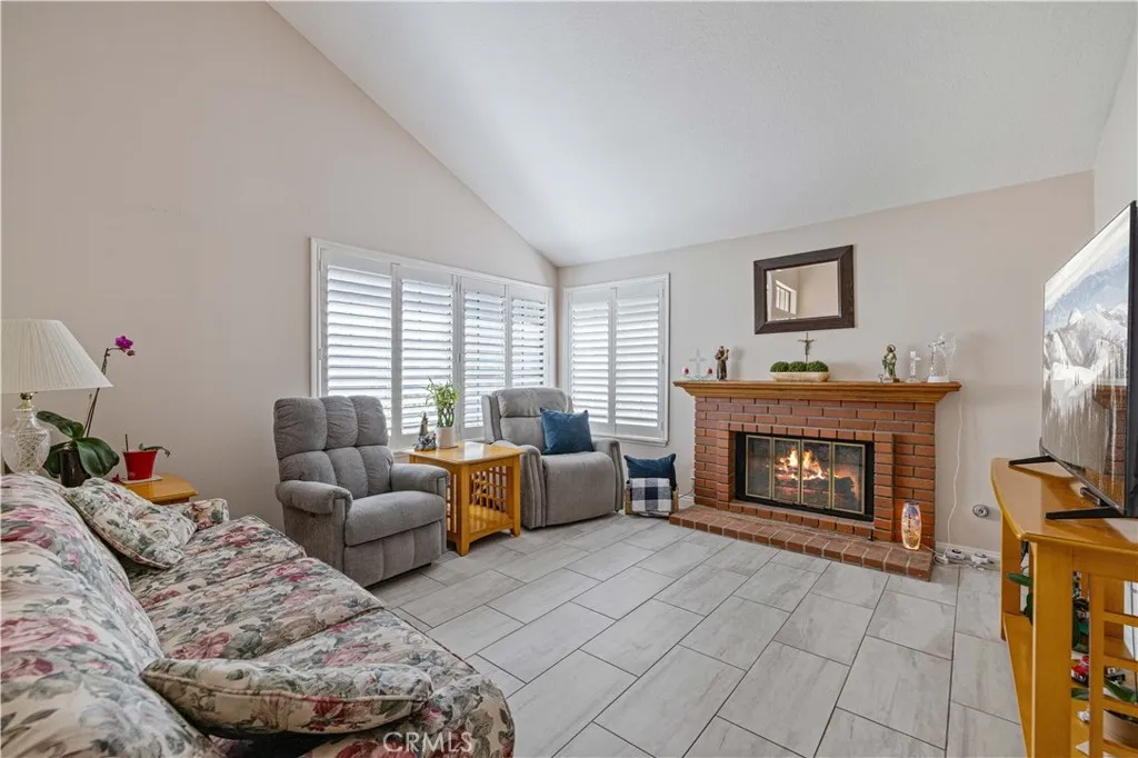 Additional image 22 of 406 Country Club Dr, Simi Valley, CA 93065