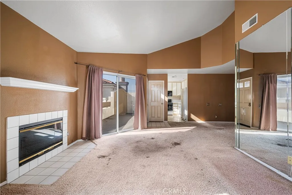 Additional image 17 of 3605 E Anaheim St Unit 407, Long Beach, CA 90804