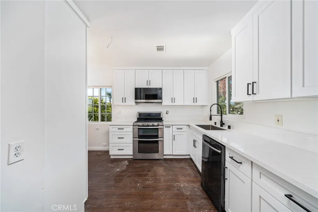 Additional image 43 of 324 Albert Ave, Pomona, CA 91767