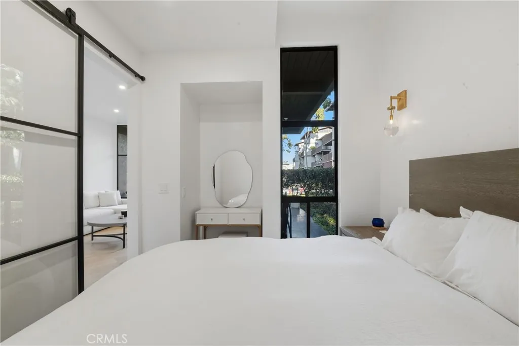 Additional image 50 of 8103 Marina Pacifica Dr N, Long Beach, CA 90803