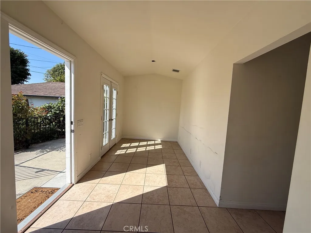 Additional image 23 of 2586 Lake View, Los Angeles, CA 90039