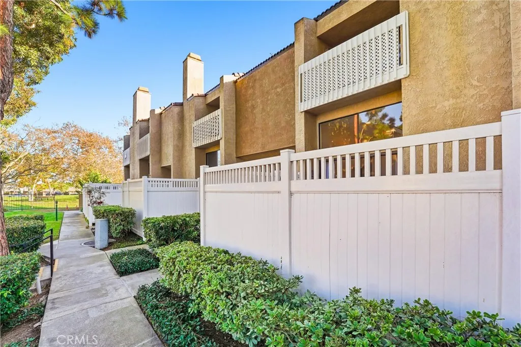 Additional image 85 of 380 W Wilson St Unit B103, Costa Mesa, CA 92627