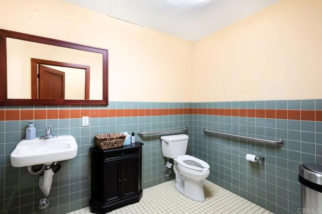 Additional image 56 of 8274 La Mesa Blvd, La Mesa, CA 91942