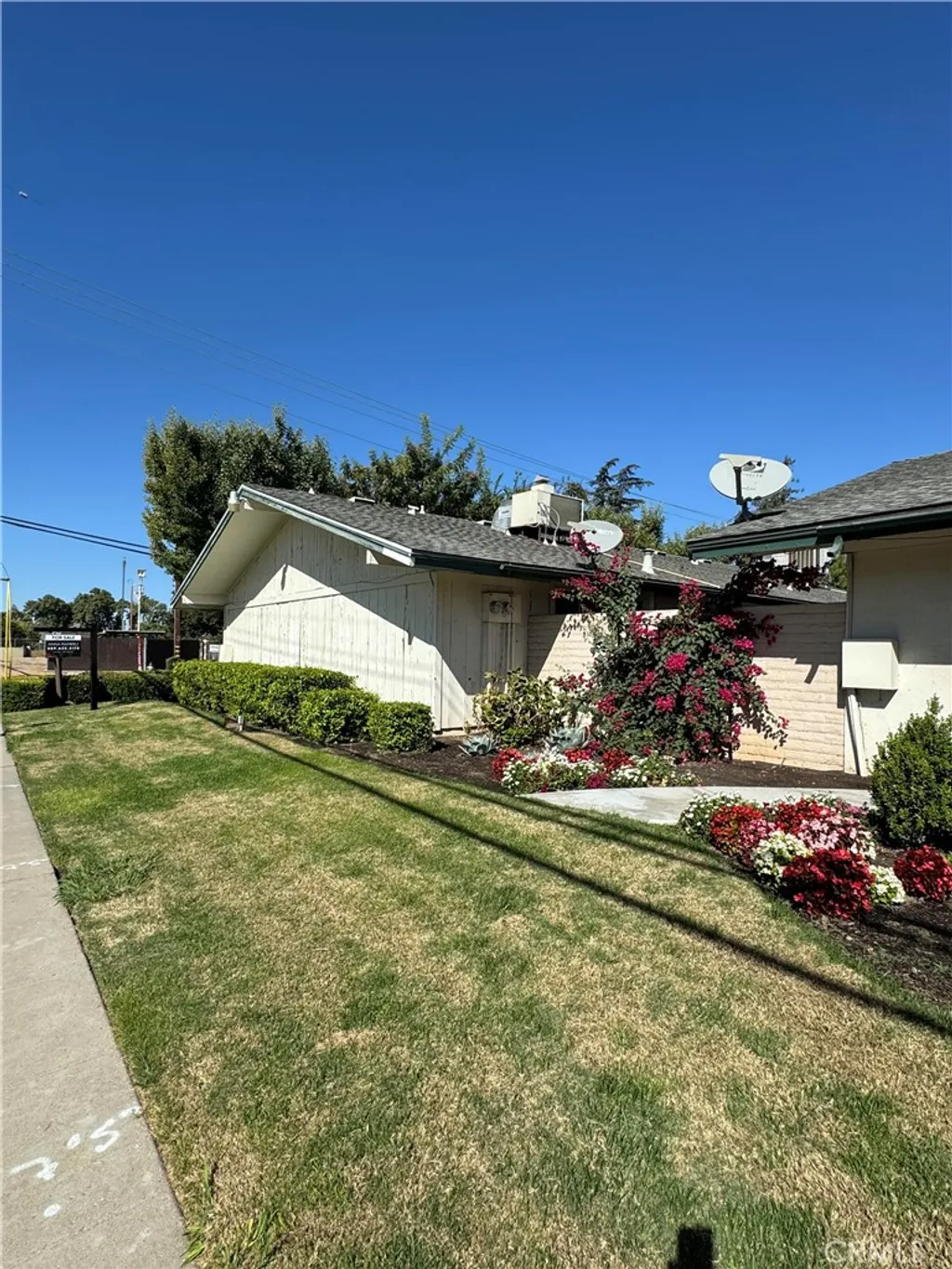 Additional image 31 of 198 W Barstow Ave, Fresno, CA 93704
