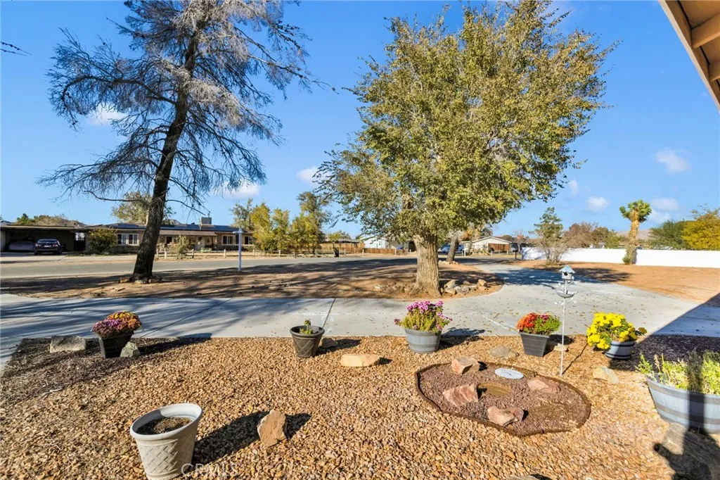 Additional image 11 of 14573 Gayhead Rd, Apple Valley, CA 92307