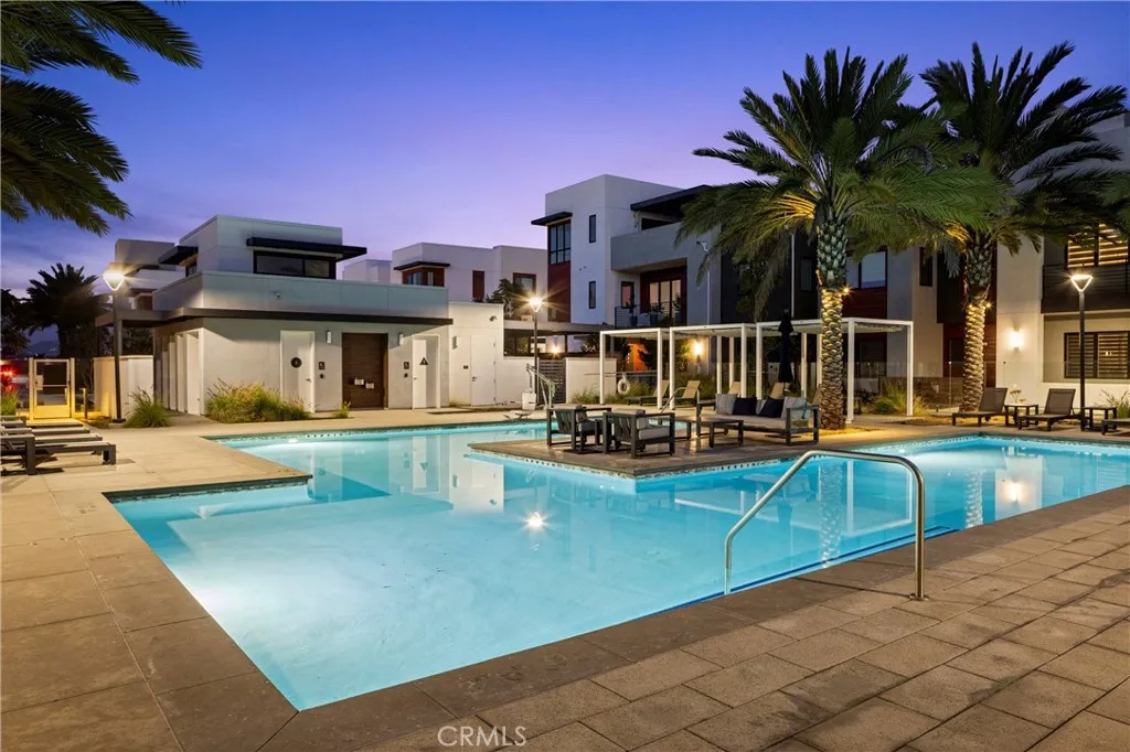 Additional image 51 of 419 Transport, Tustin, CA 92782