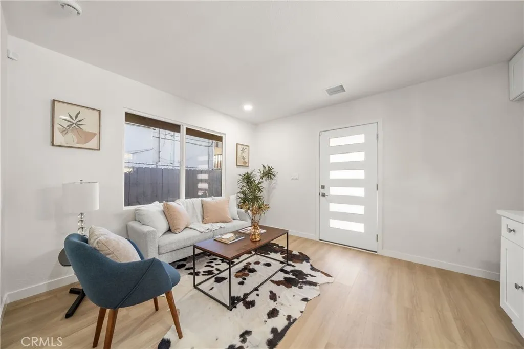 Additional image 28 of 408 Orange Ave, Long Beach, CA 90802