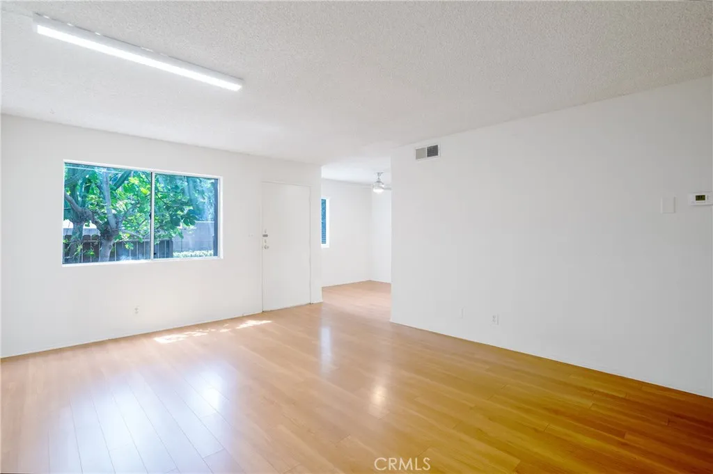 Additional image 7 of 801 E Acacia Ave Unit F, Glendale, CA 91205