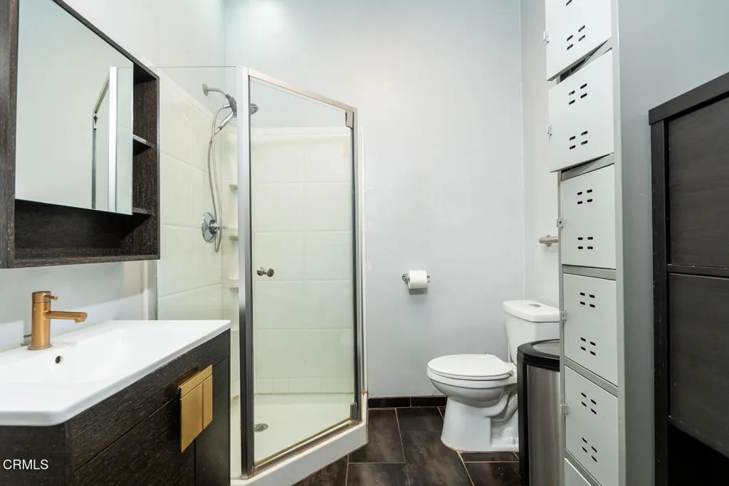 Additional image 39 of 831 S Main Street, Burbank, CA 91506