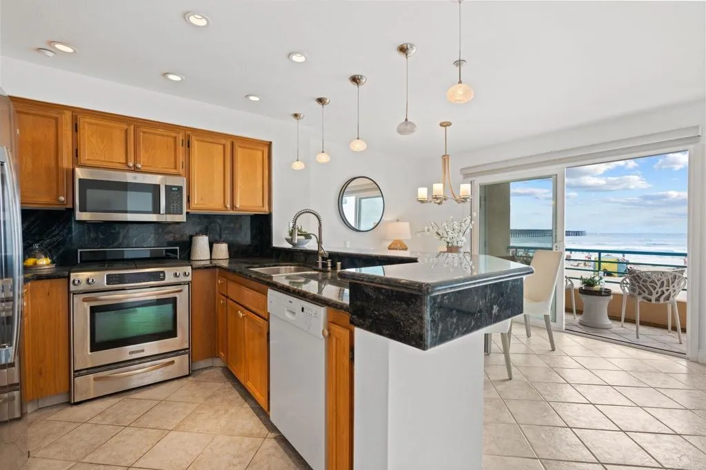 Additional image 34 of 400 N The Strand Unit 27, Oceanside, CA 92054