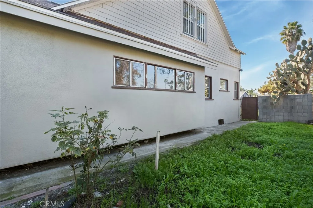 Additional image 87 of 2410 8th Avenue, Los Angeles, CA 90018