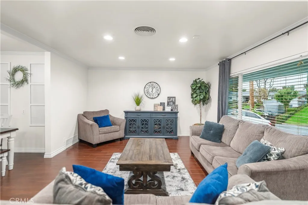 Additional image 53 of 1811 Country Club Dr, Bakersfield, CA 93306