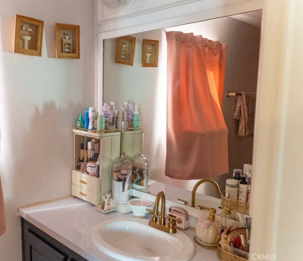 Additional image 31 of 1410 E 6th Street Unit 30, Corona, CA 92879