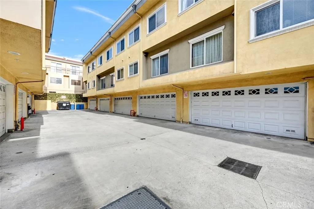 Additional image 35 of 13629 Wyandotte Street Unit 111, Van Nuys, CA 91405