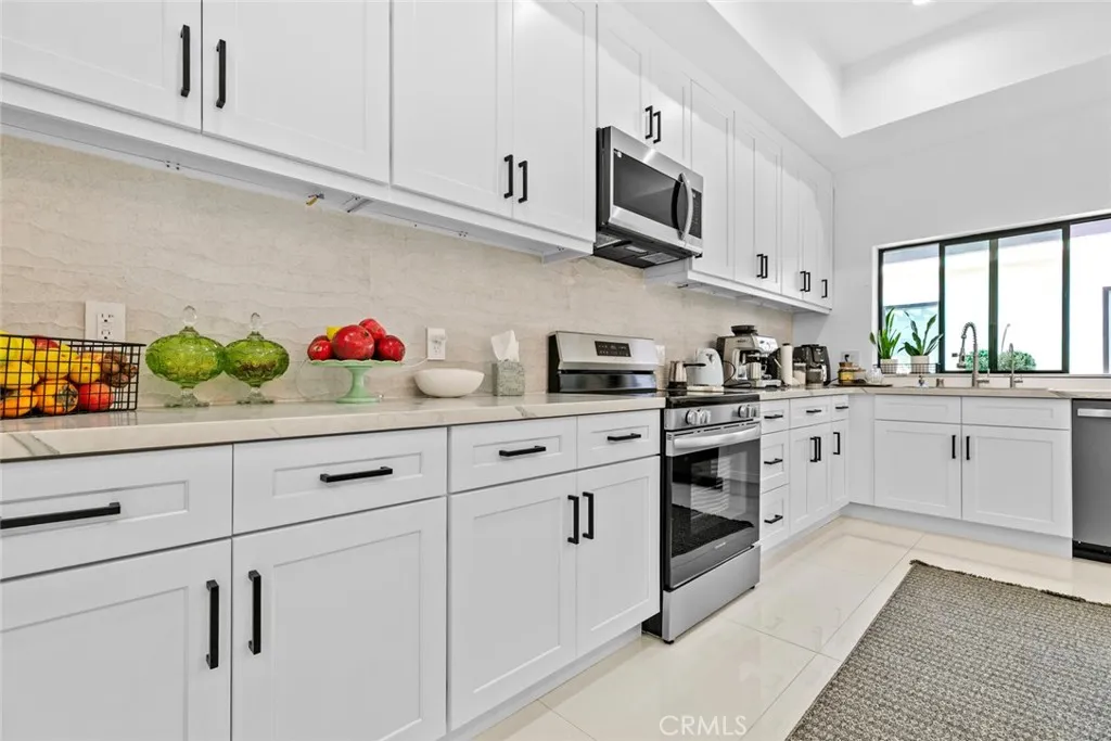 Additional image 89 of 1918 N Maple St, Burbank, CA 91505