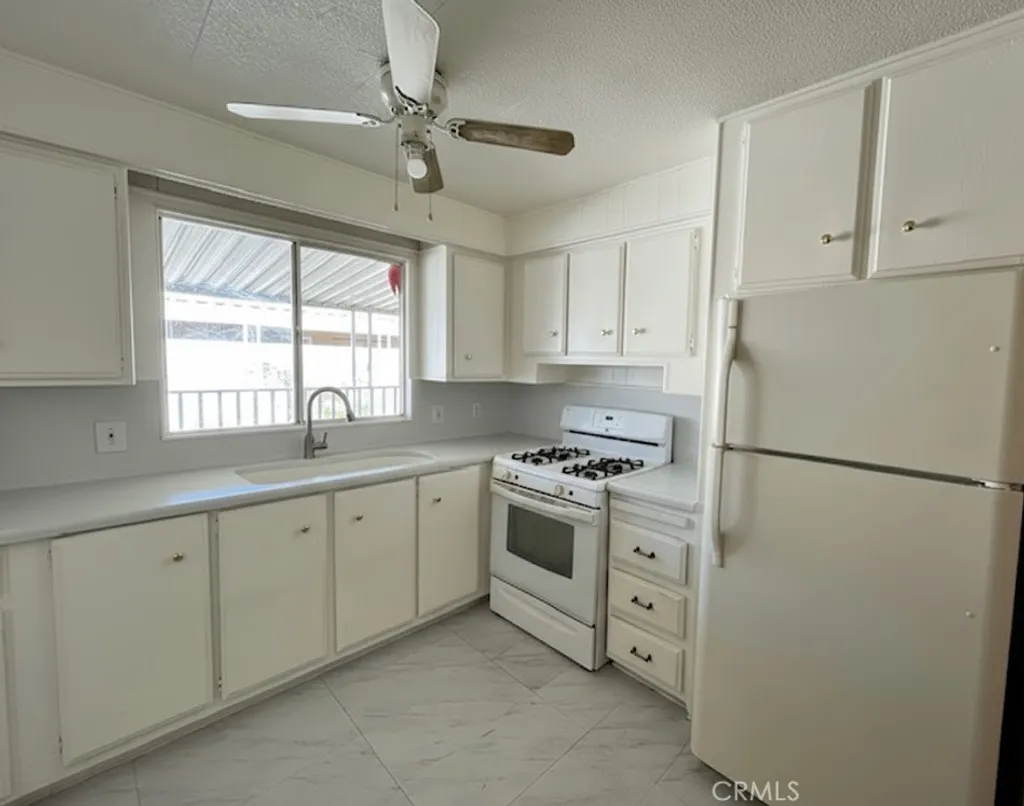 Additional image 10 of 1895 W Devonshire Ave Space 42, Hemet, CA 92545