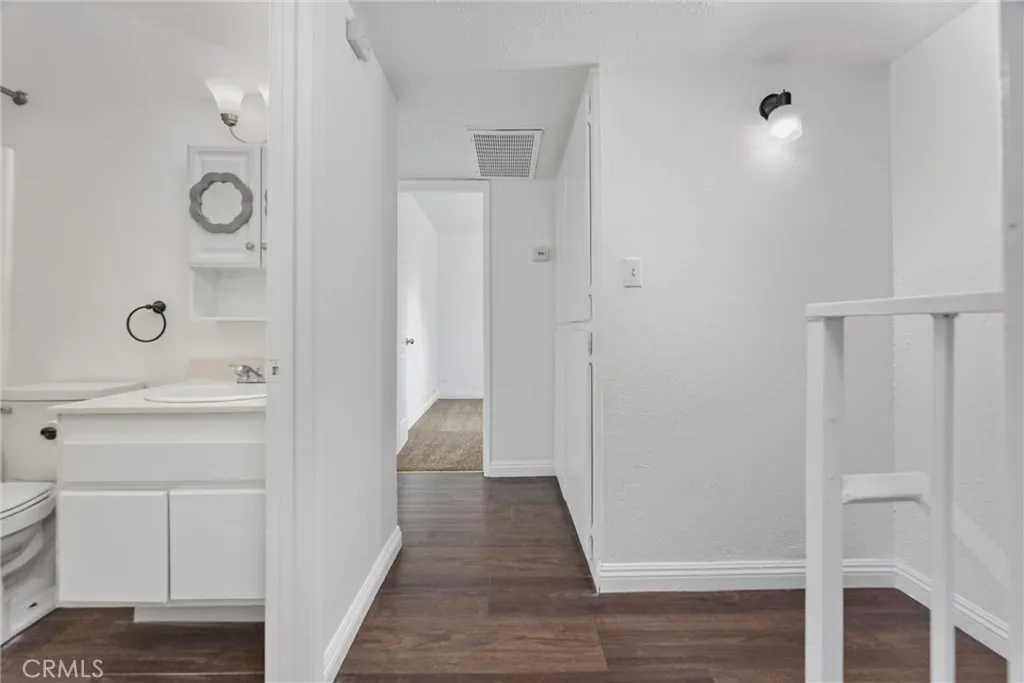 Additional image 44 of 5908 Almendra Court Unit C, Bakersfield, CA 93309