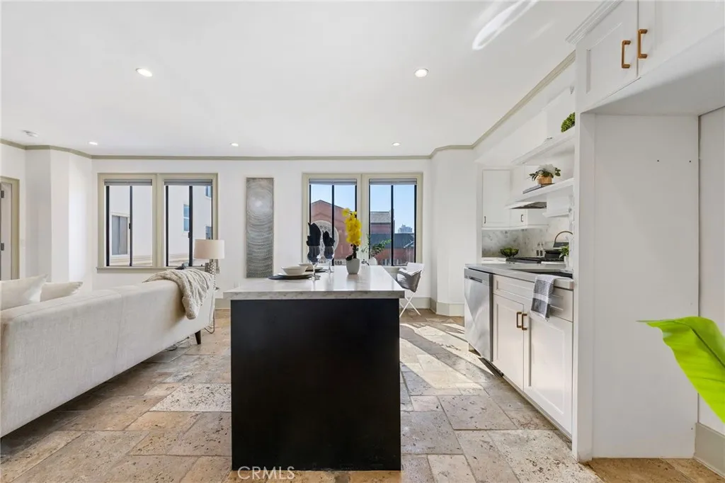 Additional image 14 of 315 W 3rd Street Unit 301, Long Beach, CA 90802