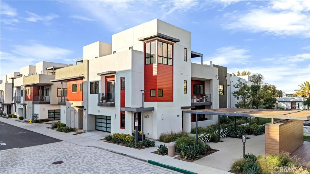 Additional image 103 of 419 Transport, Tustin, CA 92782