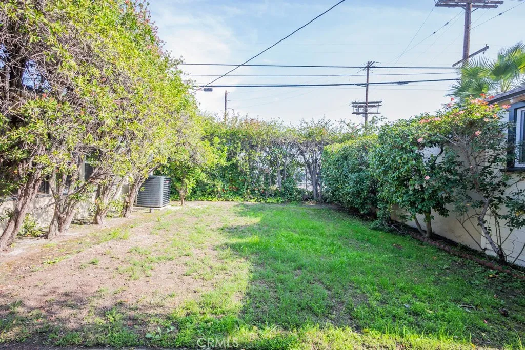 Additional image 128 of 12500 Martha St, Valley Village, CA 91607