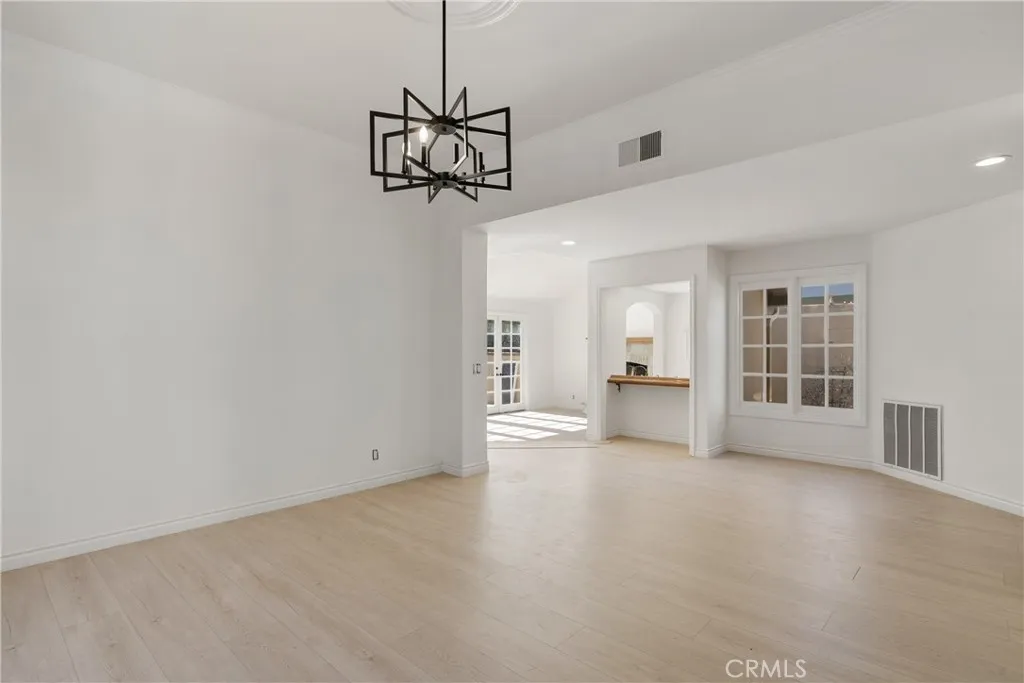 Additional image 6 of 19371 Woodlands Ln, Huntington Beach, CA 92648