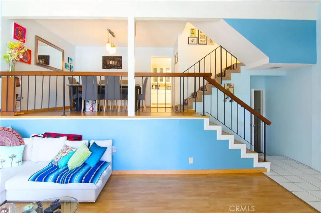 Additional image 4 of 18425 Saticoy Street Unit 4, Reseda, CA 91335