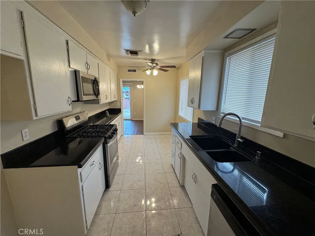 Additional image 71 of 9256 Swinton Avenue, North Hills, CA 91343