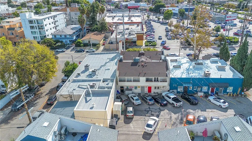 Additional image 50 of 10935 Camarillo, North Hollywood, CA 91602