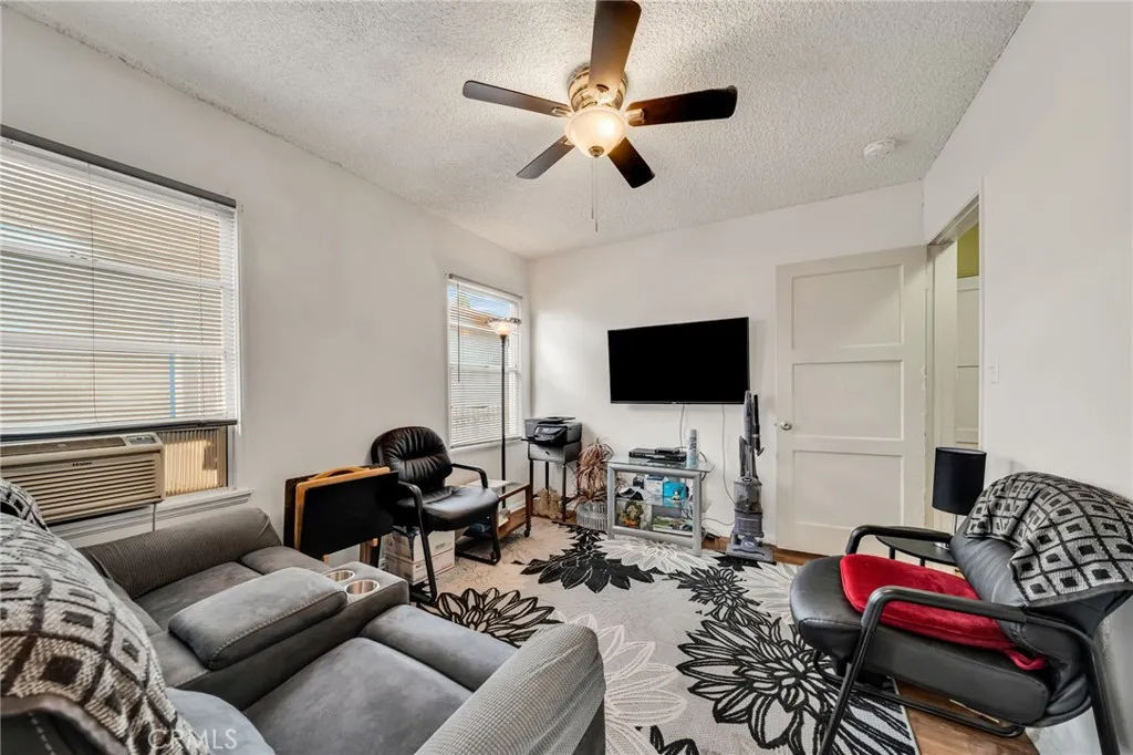 Additional image 50 of 1410 W School St, Compton, CA 90220