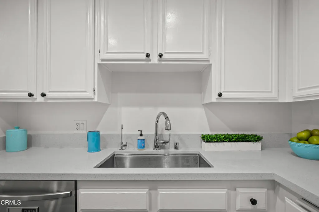 Additional image 56 of 3961 Via Marisol Unit 218, Los Angeles, CA 90042