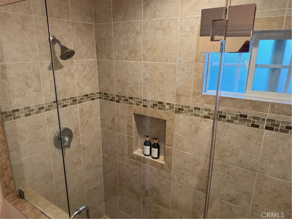 Additional image 10 of 2437 Fordham Dr, Costa Mesa, CA 92626