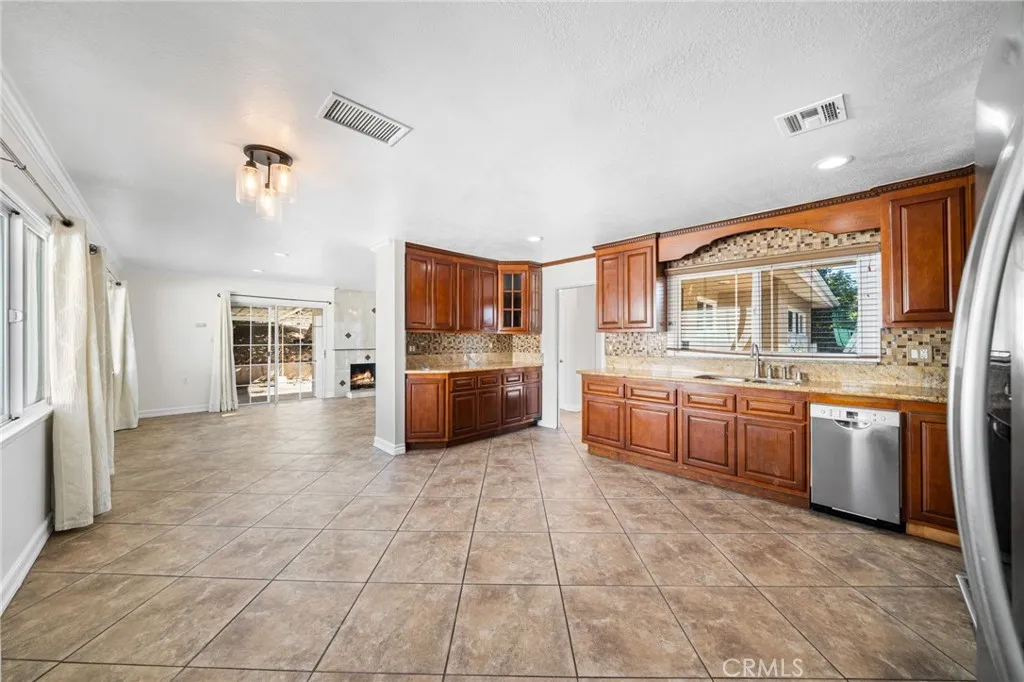 Additional image 7 of 540 Laura Street, La Habra, CA 90631